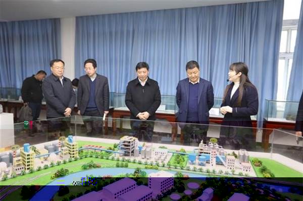 http://news.wit.edu.cn/__local/C/16/25/D22F94CC502F1F56B5570024040_E3FB38E1_1104F.jpg